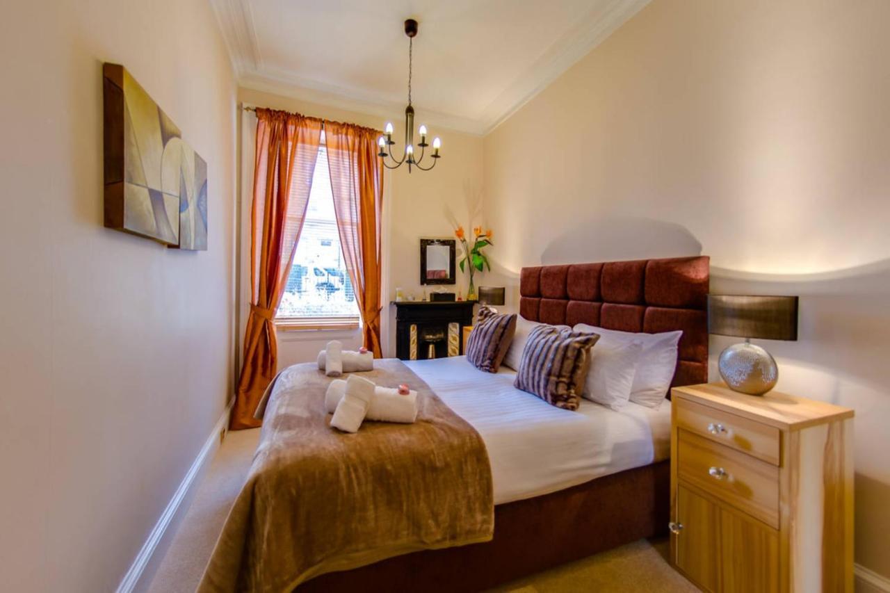 Joivy Spacious Apartment Next To The Meadows เอดินบะระ ภายนอก รูปภาพ