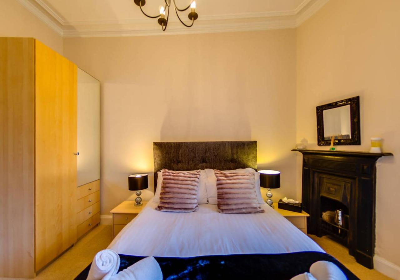 Joivy Spacious Apartment Next To The Meadows เอดินบะระ ภายนอก รูปภาพ
