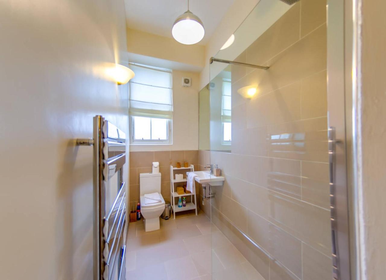 Joivy Spacious Apartment Next To The Meadows เอดินบะระ ภายนอก รูปภาพ